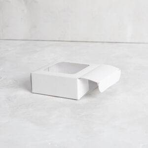 Caja en 1 pieza c/visor  8.5×8.5×3 cm – 10 U